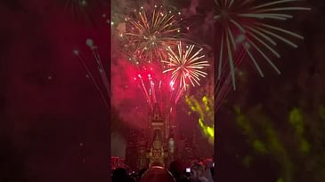 Minnie's Wonderful Christmastime Fireworks at Magic Kingdom #shorts #disneyworld