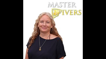 Elaine Brett - Master Divers, Koh Tao - S2 E04