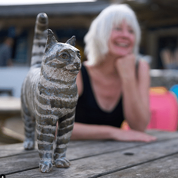 Susan Halls: An Exceptional Potter, Sculptor and Teacher in the UK.