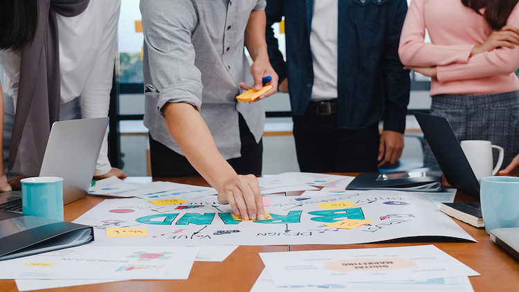 From Startup to Scale-Up: How Ecommerce Founders Build Lasting Brands