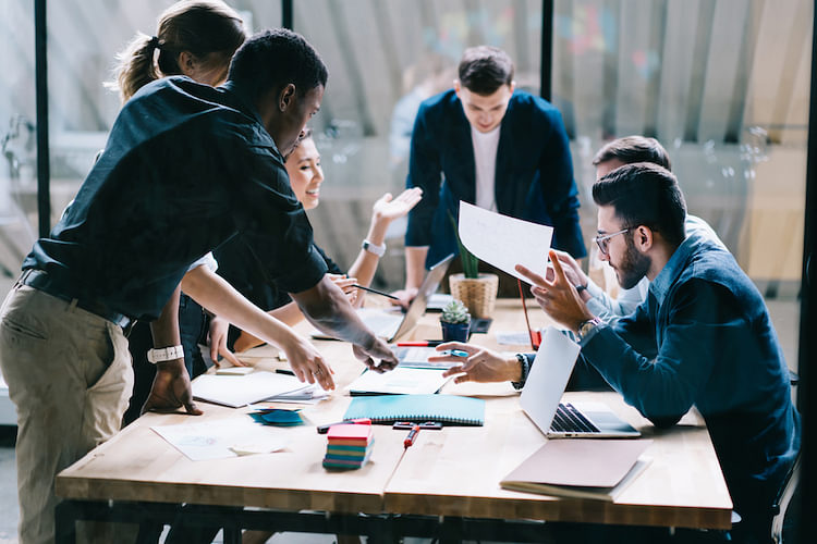 In-House vs. Agency: What’s the Best Strategy for Digital Growth?