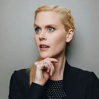 Janet Varney