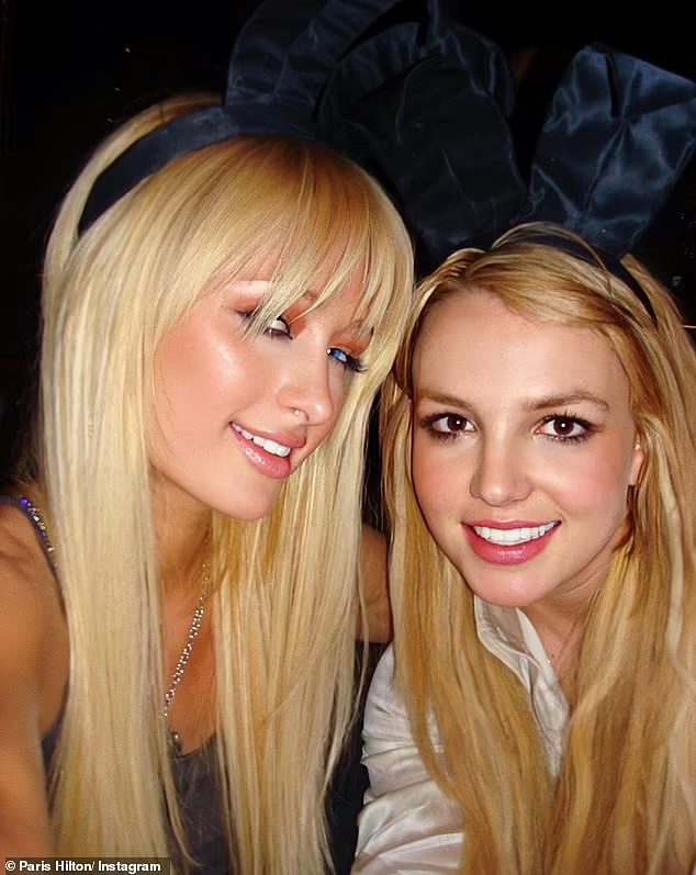 The Blondes in the Wallpaper