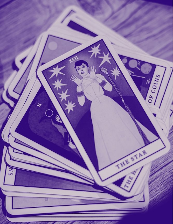 Christina Ricci's "Cat Full of Spiders" tarot deck