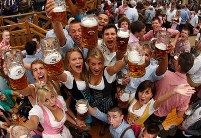 the-girls-of-oktoberfest-2010-2.jpg