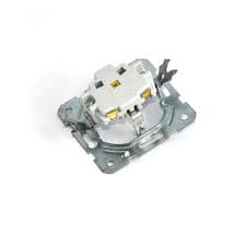 Розетка Viko, вид снизу.jpg